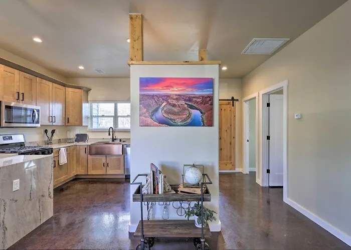 Ferienhaus Modern Retreat: 3 Blocks To Dtwn + Rte 66 *