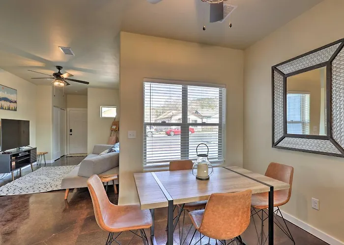 Modern Retreat: 3 Blocks To Dtwn + Rte 66 * Williams